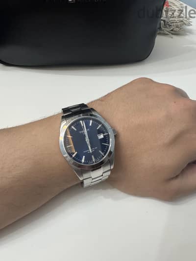 للبيع ساعة Tisso Gentleman Powermatic 80 Silicium الأصلية.