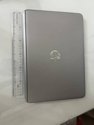 Hp elitebook folio 1040 G3 6th gen core i5