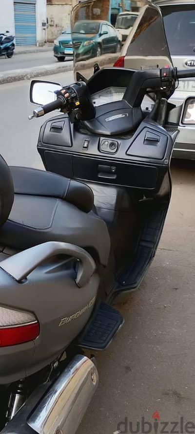للبيع سوزوكي برجمان 650CC2009