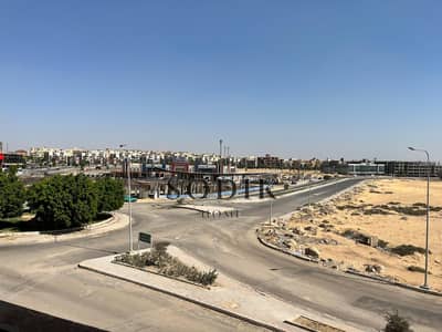 أرضي بجاردن 160م + 100م جاردن | بجوار نادي العبور | موقع مميز منطقة الترفيهي بالقرب من المحور والخدامات