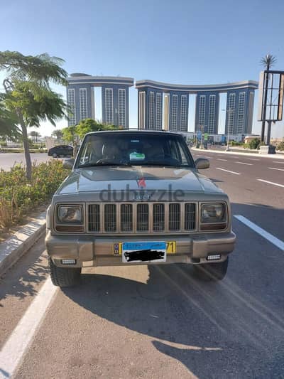 جيب شيروكى 2000