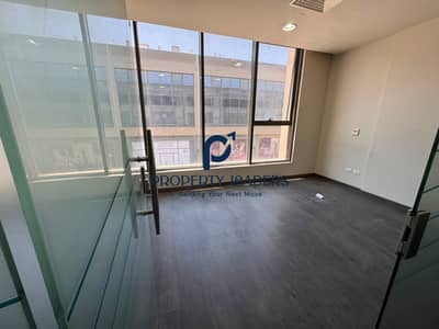 Office for rent in the lane - 165 m- prime location