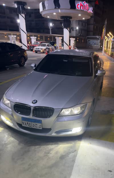 BMW 318 2011