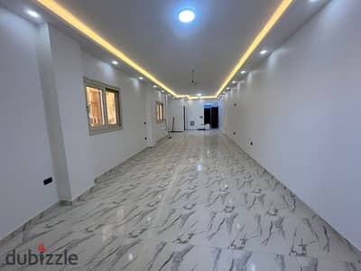 حصرى اول سكن باللوتس بالقرب من ش90 تشطيبات خاصة