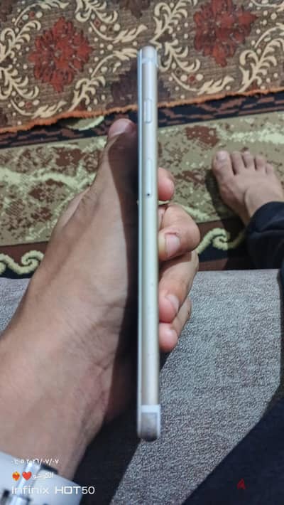 آبل - آيفون 6 بلس