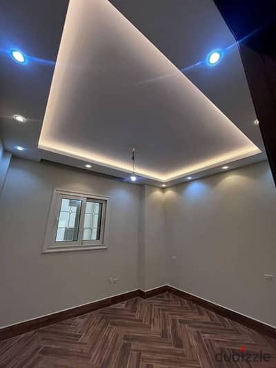 حصرى شقة اول سكن بالاندلس بالقرب من ش90 ومول نجمة هليوبوليس