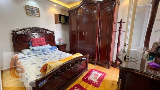 150 م شقة مفروشة بـ سموحة / اطلالة على فوزى معاذ
