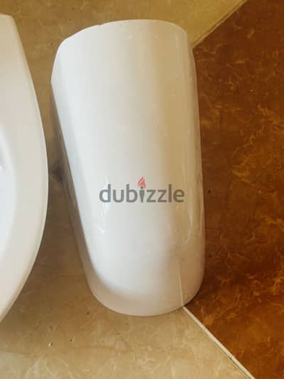 حوض وقاعدة حمام Duravit أصلي كالجديد بدون استخدام