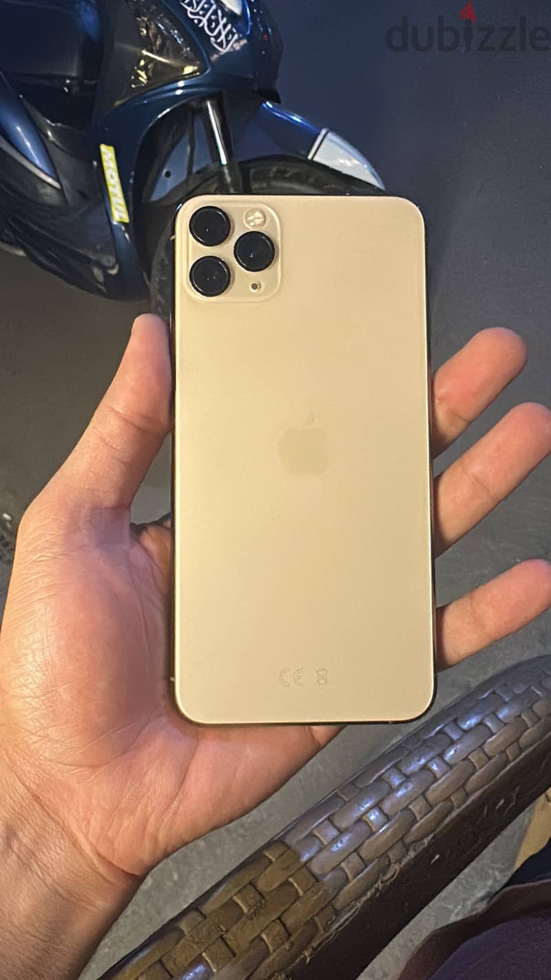 Apple - iPhone 11 Pro Max 1