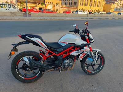 TNT i 150cc