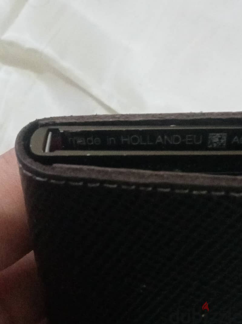 SECRID Mini Wallet new with warrantyyy 4