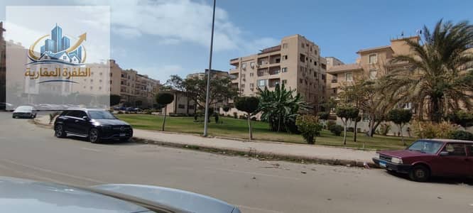 Building for sale in Al-Andalus, Fifth Settlement, area 513 square meters