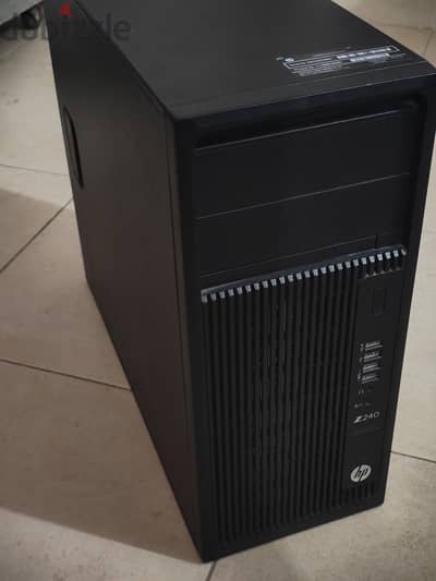 HP Z240