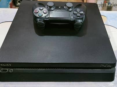 ps4 مستعمل نضيف جدا بدون خدش