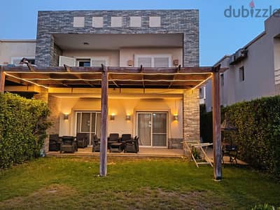 توين هاوس للايجار بقريه امواج صف اول بحر amwaj_North Coast