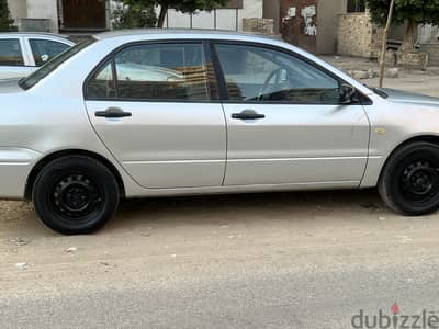 ميتسوبيشي لانسر 2001