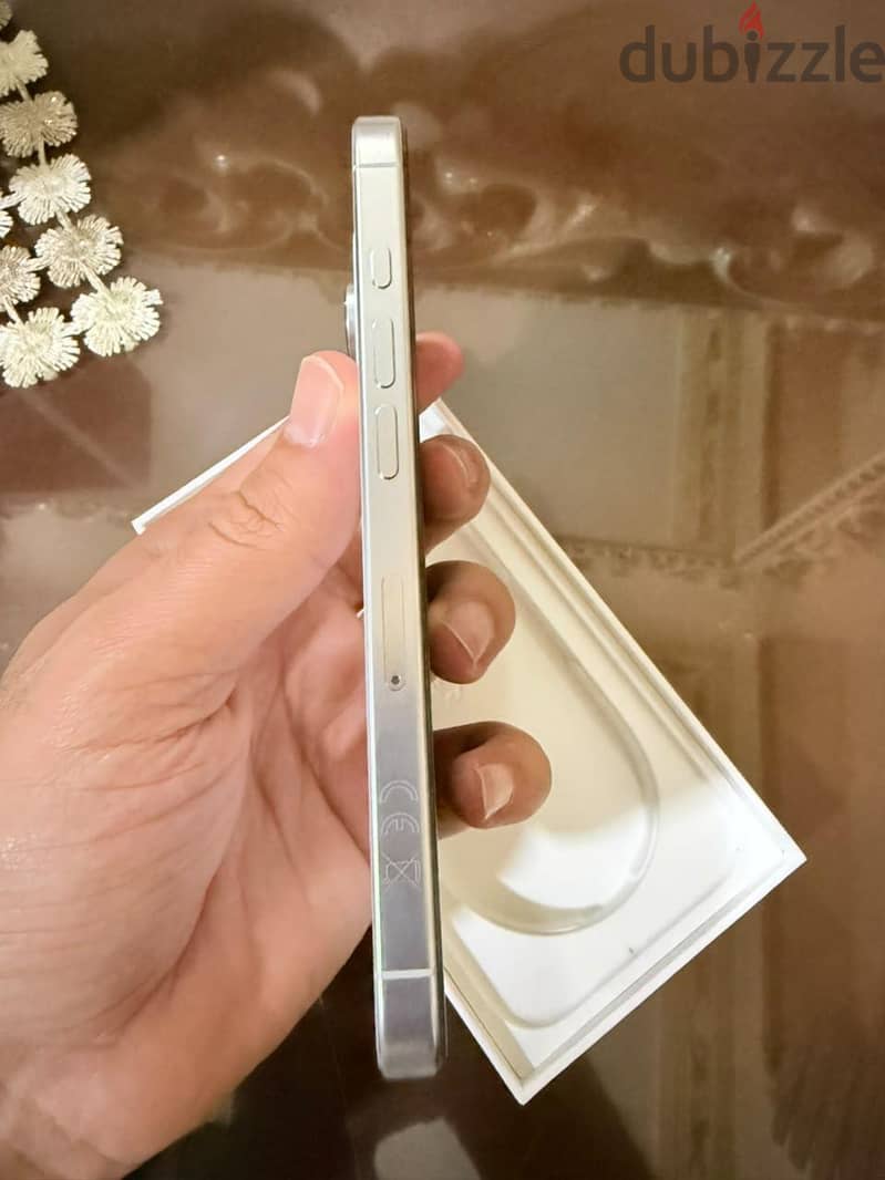 آيفون 160برو 1