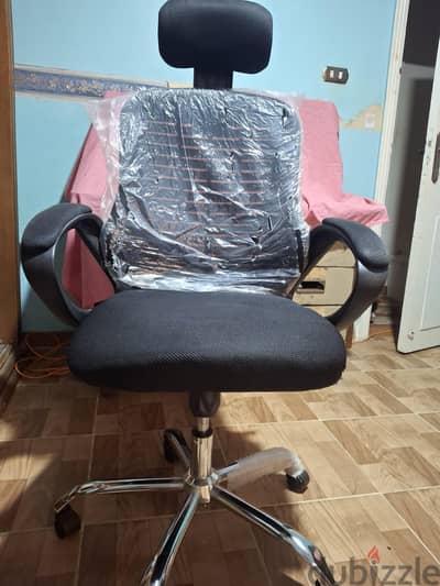 Office Chair almost new , كرسي مكتب حالته ممتازة