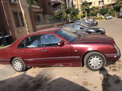 مرسيدس بنز اي 240 1999