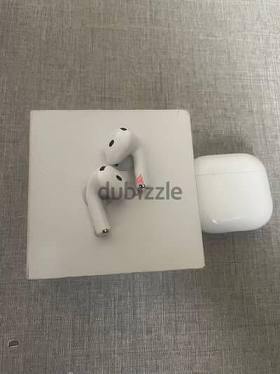 سماعة Apple AirPods Pro 4 أصلية.
