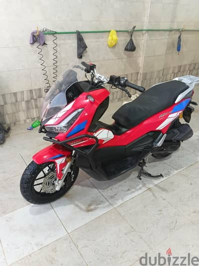سكوتر هوجن adv 200