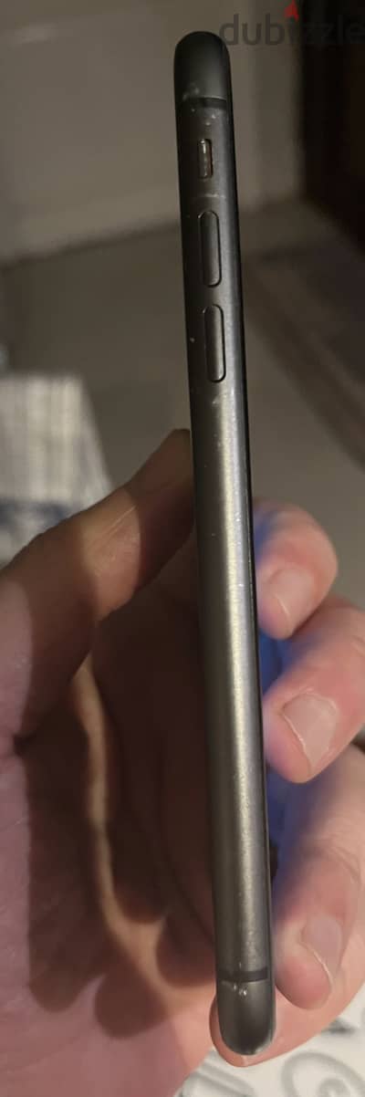 iPhone 11 حاله ممتازه