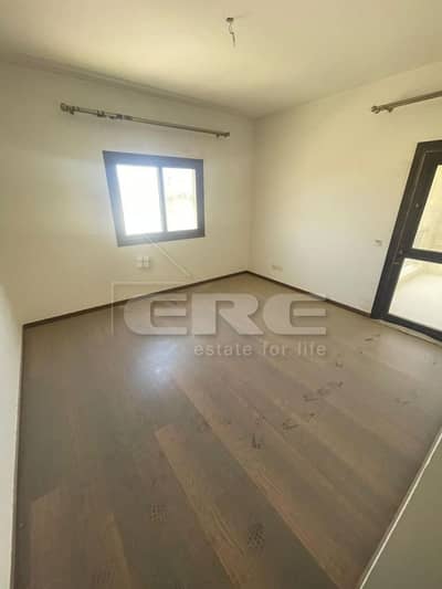 Premium 186 sqm   Apartment for Sale     in Mivida Prime Central Location     Fully Finished Unit with 3 Bedrooms Including a Master Suite 3 Bathrooms