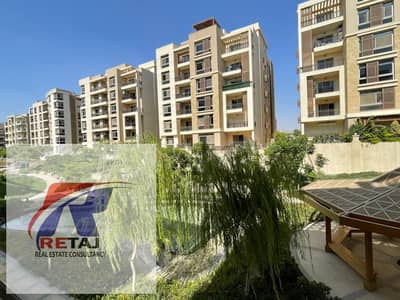 For those who appreciate tranquility, sophistication, and distinction, a luxurious, fully furnished, ultra-super-lux apartment is available for rent i