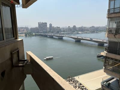 للإيجار | شقة فاخرة 250  بإطلالة مباشرة على النيل