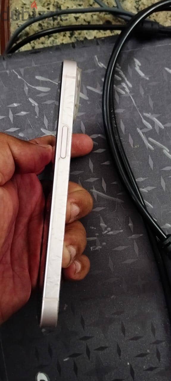 iPhone 13 2