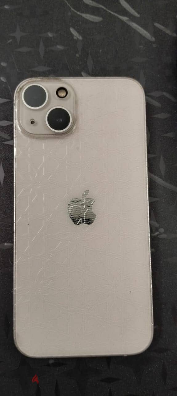 iPhone 13 4