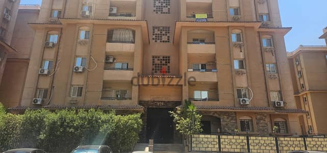 شقه للبيع بكمبوند جاردينيا طريق السويس زون 2 الدور الرابع