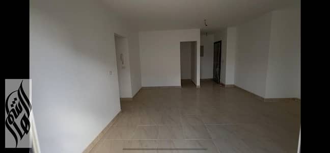 116 SQM apartment for sale in Madinaty B12, 3 bedrooms, garden view, steps from All Seasons Park Mall and Craft Zone.