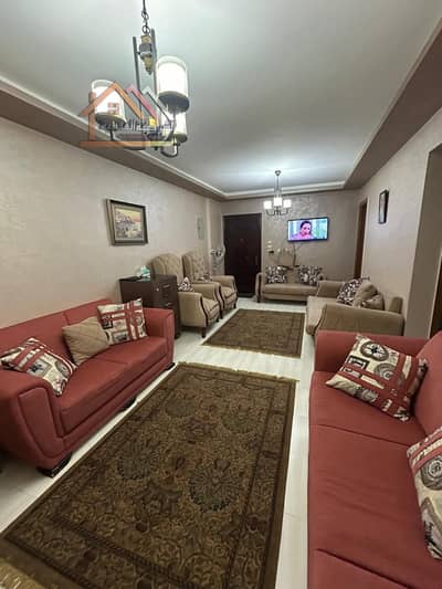Apartment for rent in Madinaty in B7 with an area of 96 square meters, including kitchen, air conditioning, and chandeliers