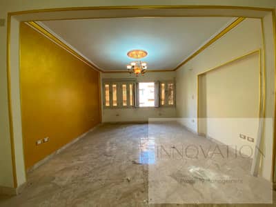 شقة للبيع  موقعع مميز Prime location في ميدان تريومف النزهة الجديدة Truimph Square New Nozha بحصة في الأرض  دور الثاني