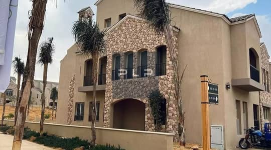 Townhouse Ready to Move for Sale in Green Square - Al Ahly Sabbour , Mostakbal City