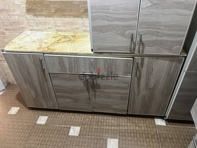 مطبخ مستعمل ٤ قطع