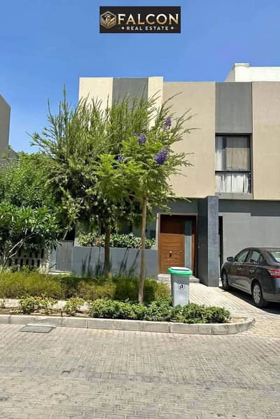 Fully finished villa available for immediate handover, situated directly on the lagoon and swimming area. The villa comes fully finished, including ai
