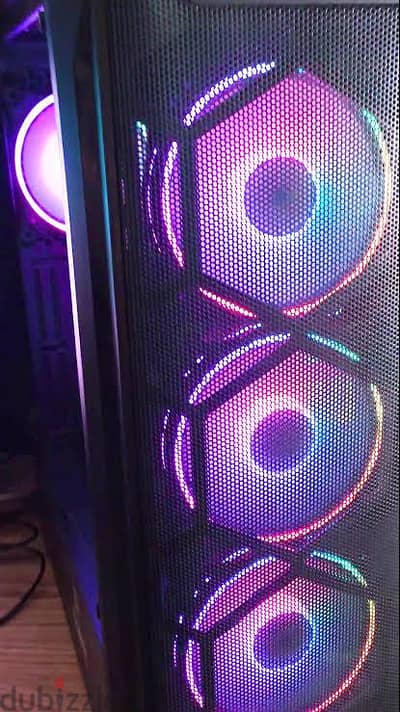  PC Gaming / شغل وجرافيك بحالة ممتازة 