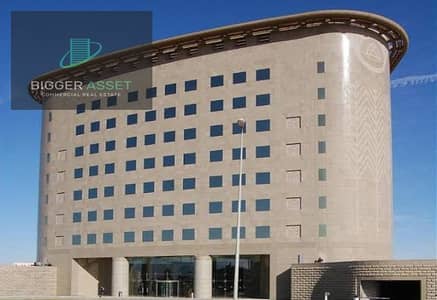 مكتب اداري|للايجار|900م|لوكيشن متميزl متشطب بالكامل