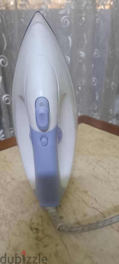 مكواة بلاك اند ديكر  تعمل بكفاءة ت01124662662