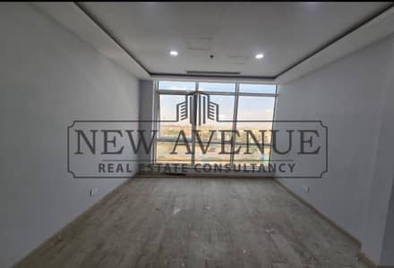 مكتب للايجار كامل التشطيب جاهز للاستلام باطلالة مميزة في Trivium Business complex