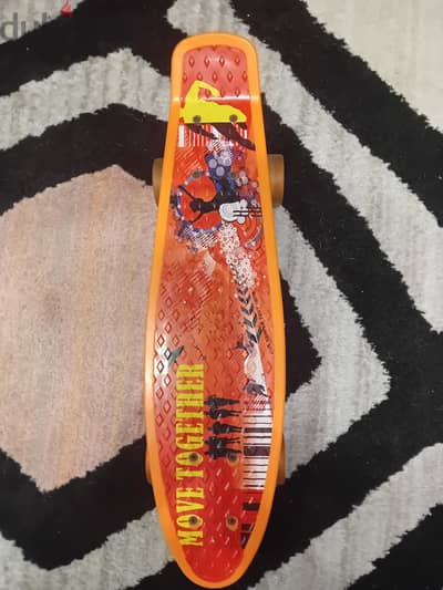 skateboard used 2 times only perfect condition