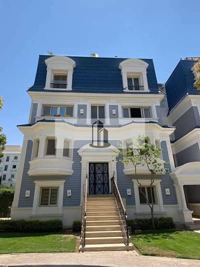 iVilla Rooftop at the lowest resale price in New Cairo's Fifth Settlement, in Mountain View iCity, in its most prestigious phase, Lagoon Park.