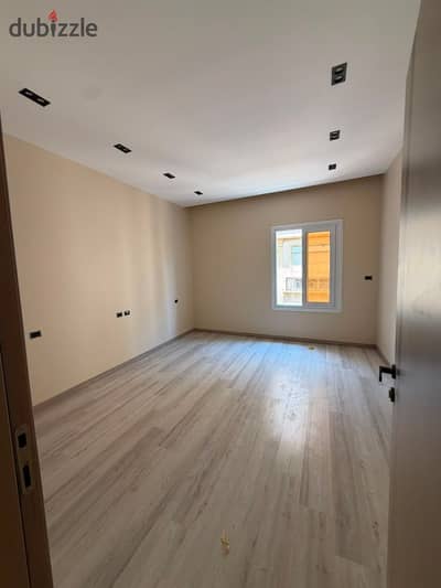 Luxury finished Apartments for Sale District 13 | Sheikh Zayed  Ready to move - Prime location