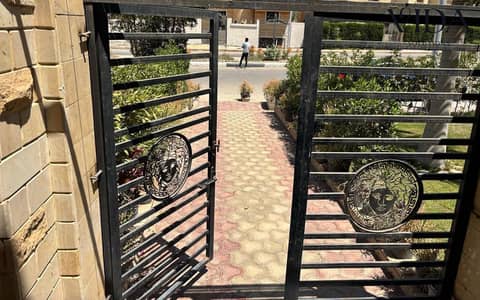 For Sale: 125 sqm apartment in Sheikh Zayed, located behind Arkan, fully furnished with immediate delivery. For Sale: 125 sqm apartment in Sheikh Zayed, located behind Arkan, fully furnished with immediate delivery.