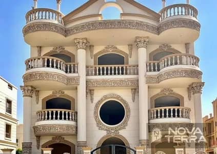 عمارة للبيع في المنطقةالسياحيه الشماليه الاولى  بجانب مول العرب