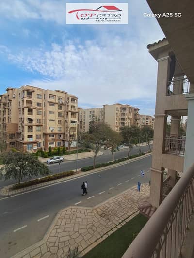 شقة للبيع بمدينتي B2 مساحة 107م فيو شارع اتجاه بحري صريح