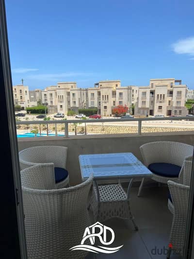 شاليه للايجار في امواج الساحل الشمالي - Amwaj North Coast باطلاله مباشره على حمام السباحة