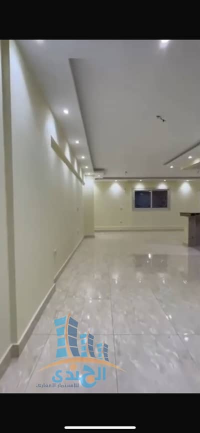 شقه لقطه للبيع في حدايق الاهرام واجه في شارع 20 متررررر بسعر لقطههه تنفع تاجر متاح فيديو للشقه